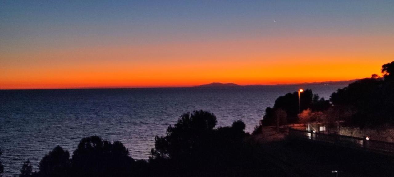 Apartamento Con Vistas Al Mar Salou Bagian luar foto